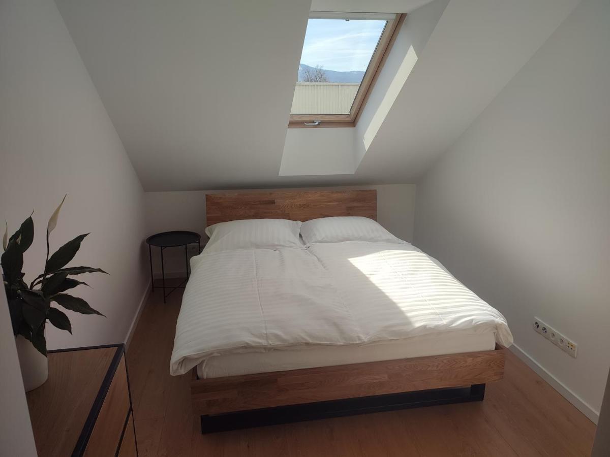 Apartament"Nad Niwka 6" Z Zamykanym Bezplatnym Parkingiem Bielsko-Biała Exteriör bild